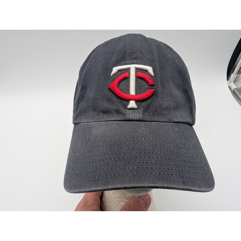Minnesota Twins MLB Hat The Franchise Twins Enterprise Navy Blue Fitted Size M